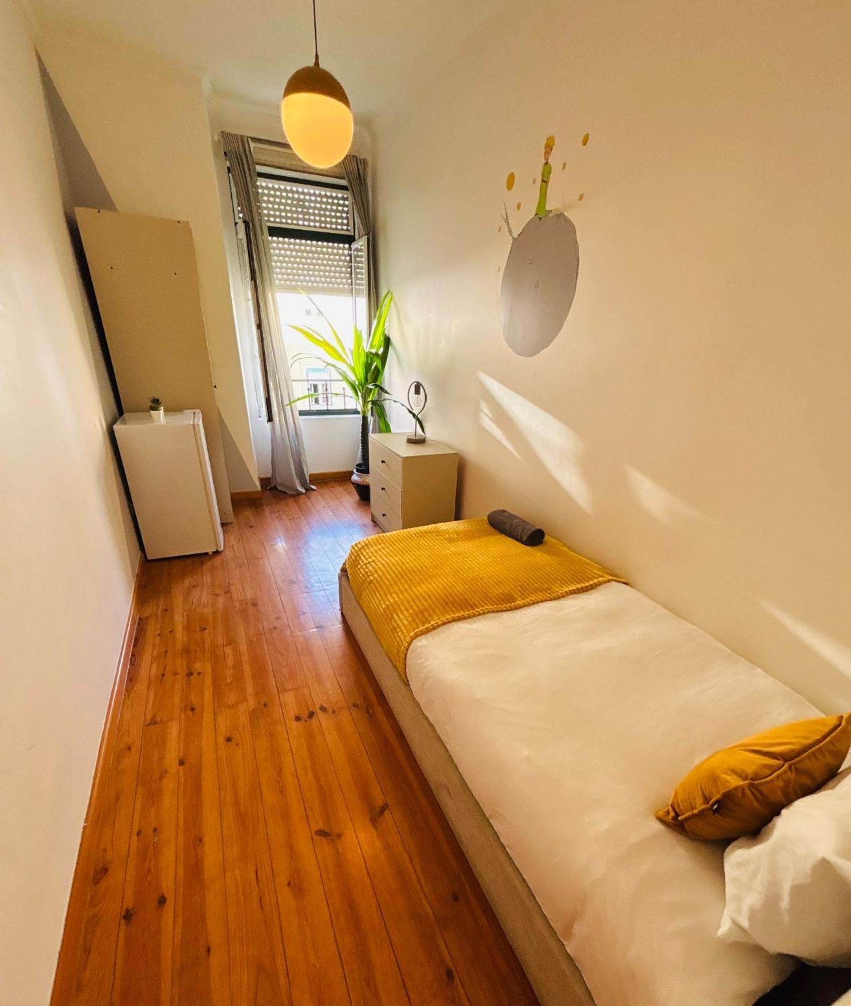 Hostal And Spacious In Lisbon, Ideal For Tourists Lisboa