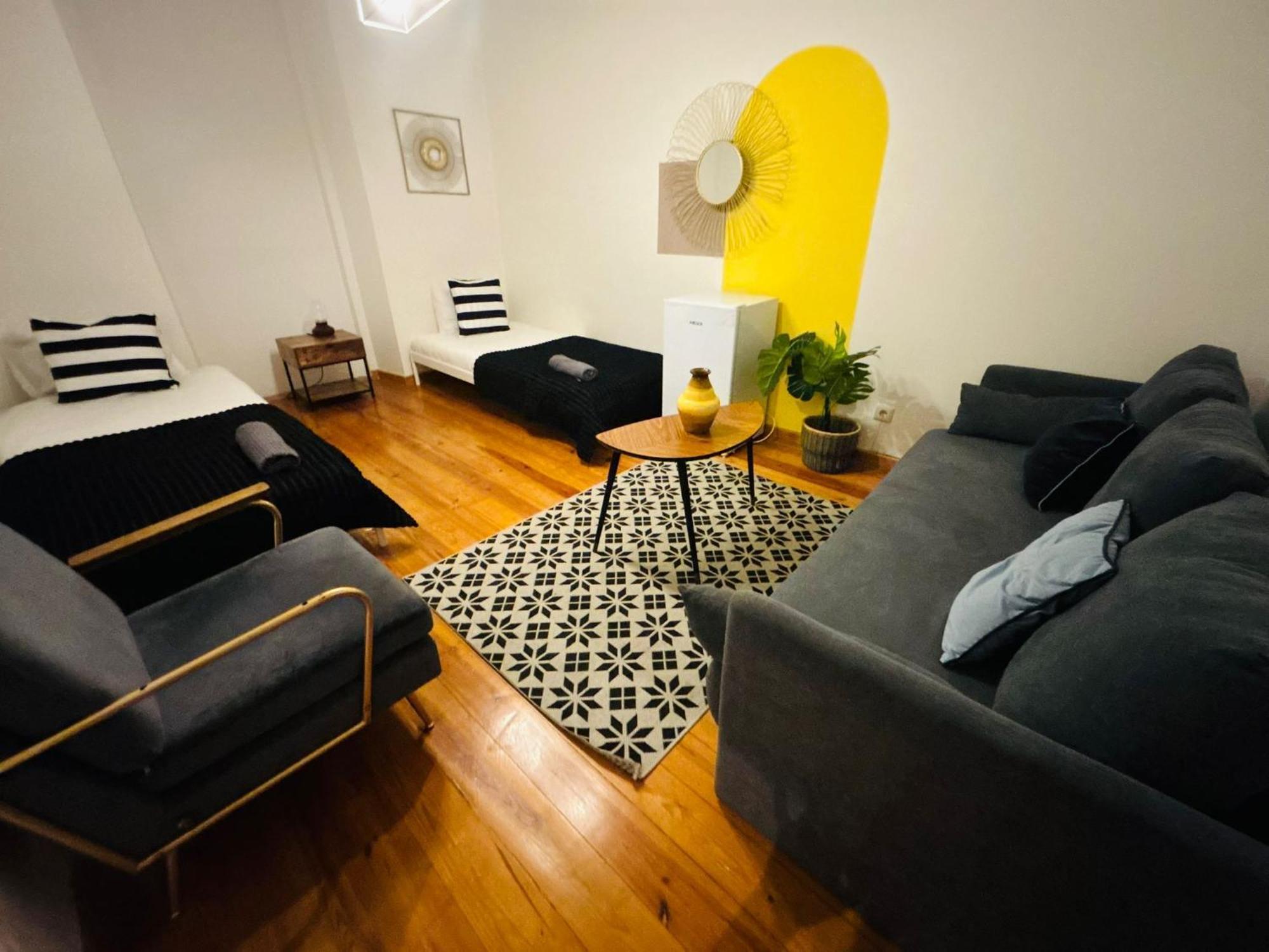 And Spacious In Lisbon, Ideal For Tourists Hostal