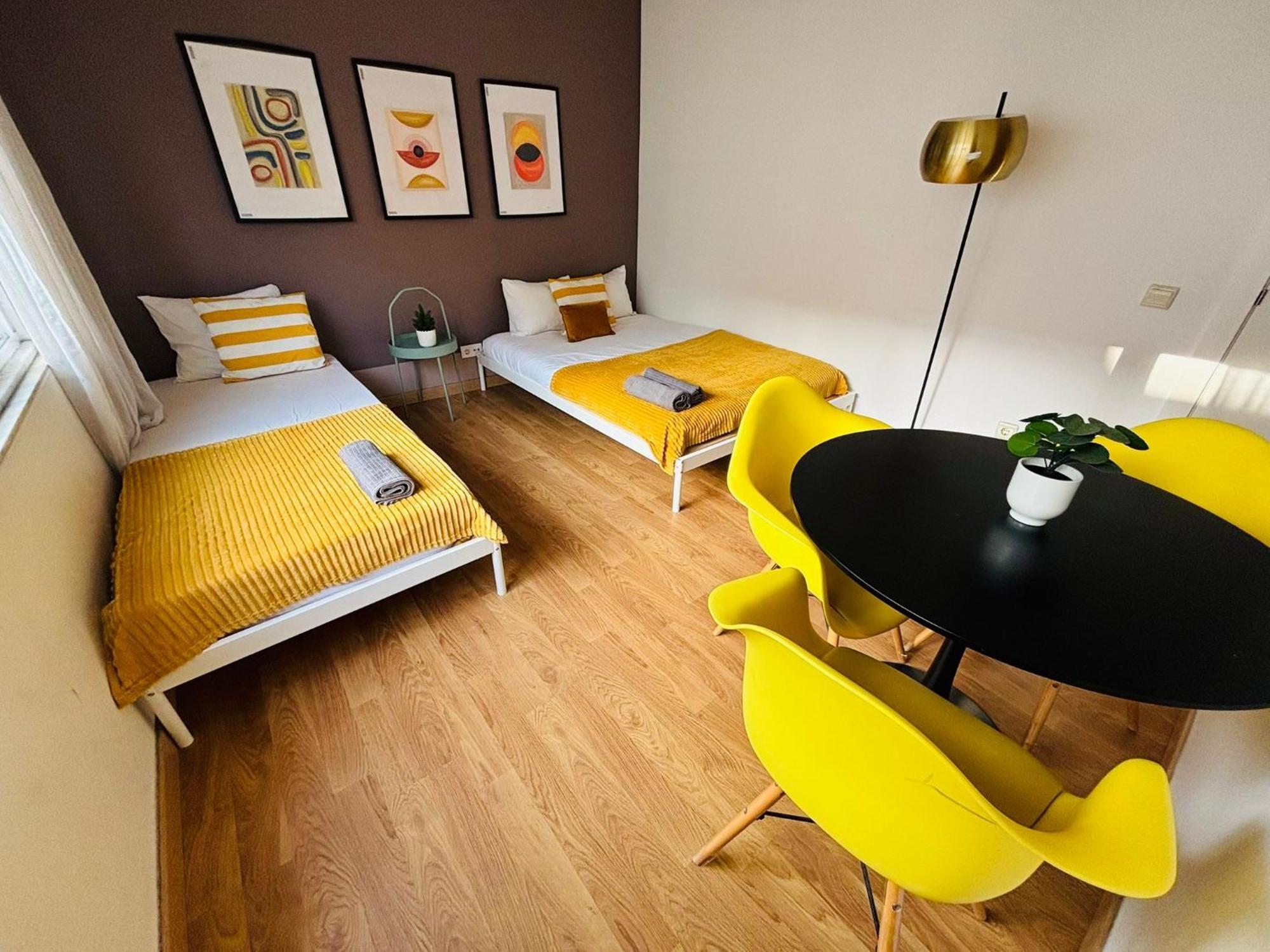 And Spacious In Lisbon, Ideal For Tourists Hostal