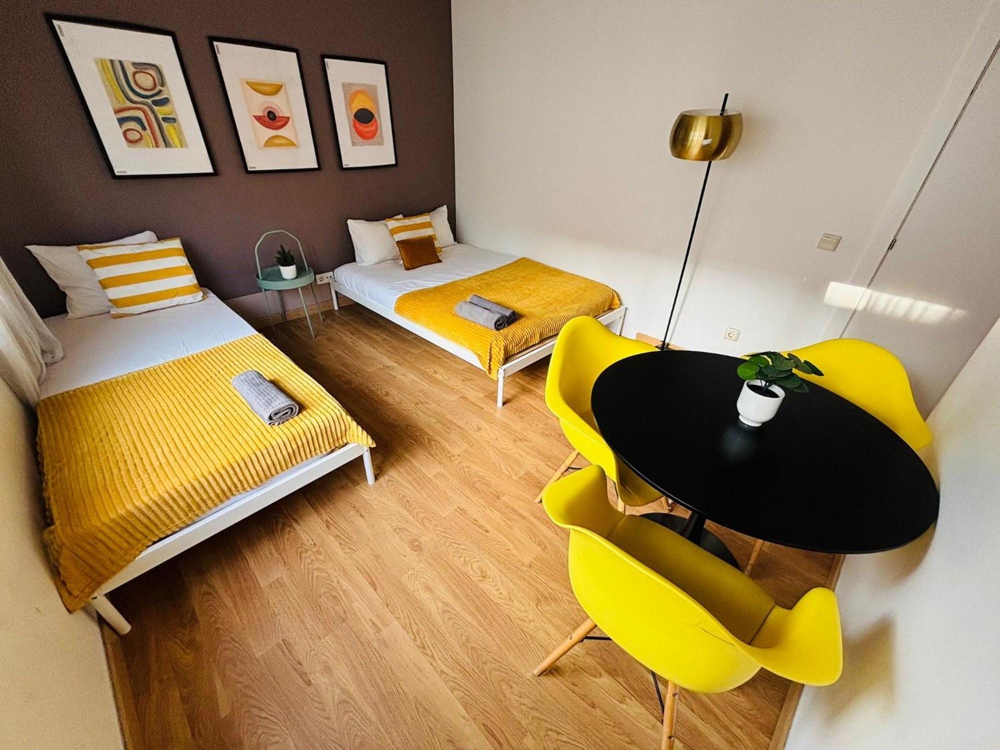 And Spacious In Lisbon, Ideal For Tourists Hostel *